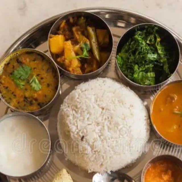 Vegetable Platter (Thali Set).